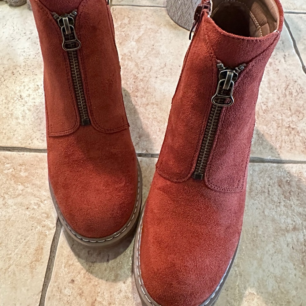 Corkys Women’s Ankle Boots